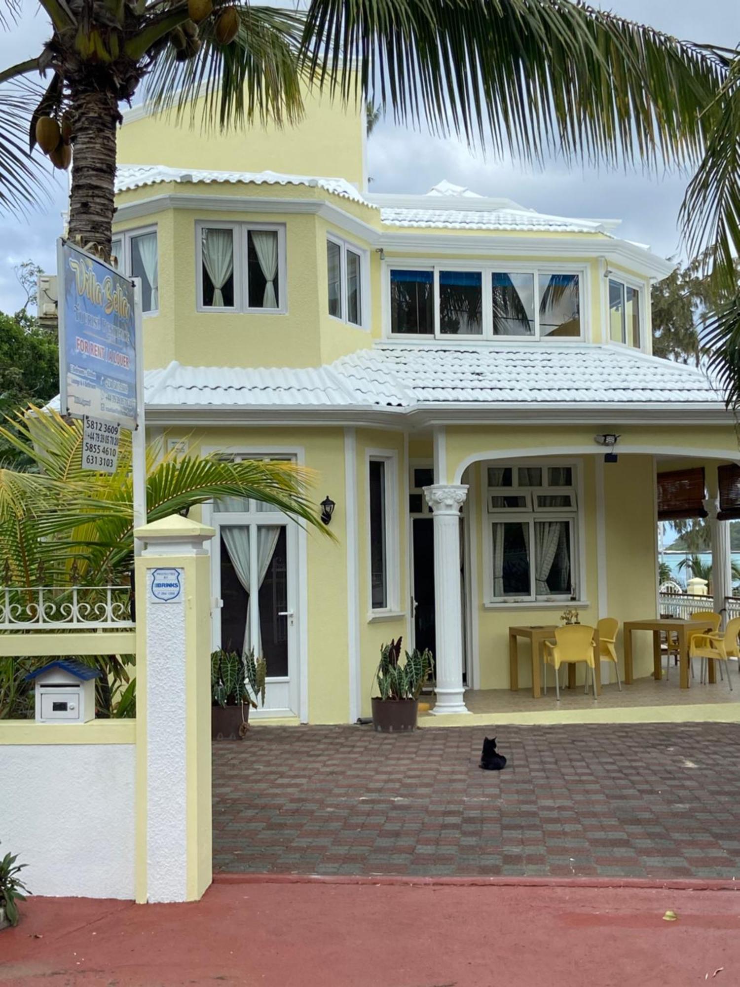 בלו ביי Villa Bella Charming Beachfront Guesthouse מראה חיצוני תמונה