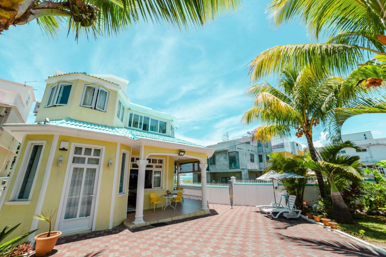 בלו ביי Villa Bella Charming Beachfront Guesthouse מראה חיצוני תמונה